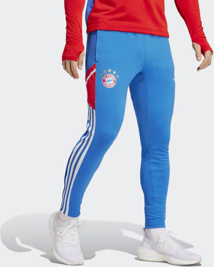 adidas Bayern München Trainingsbroek 2022 2023 Lichtblauw Felrood Wit