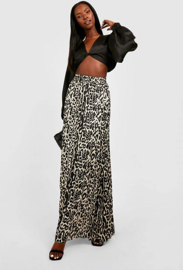 boohoo Geplooide Satijnen Luipaardprint Midaxi Rok, Tan