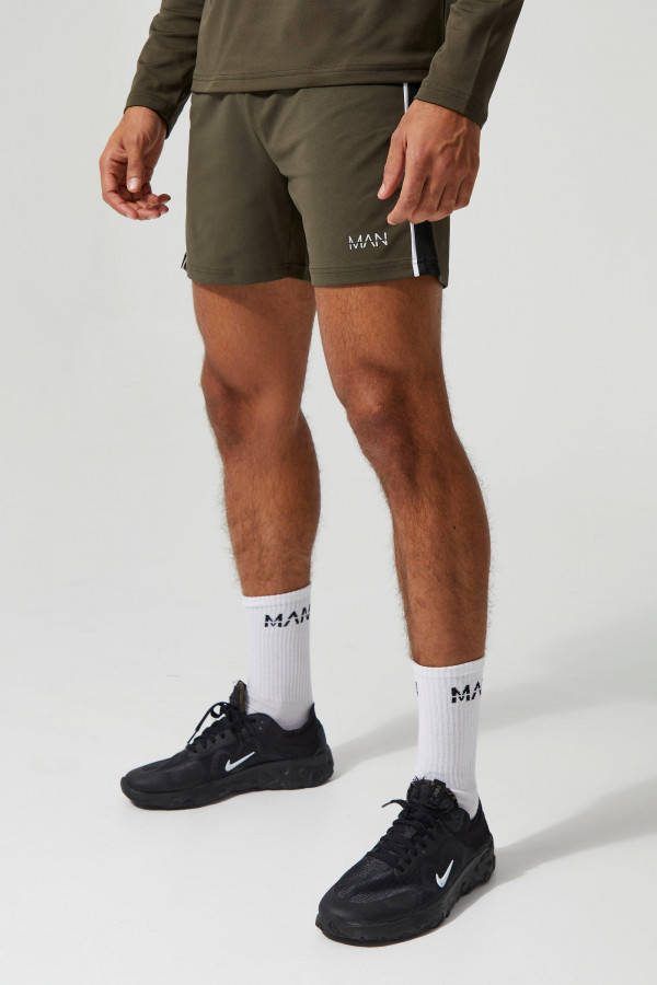 boohoo Man Active Performance Voetbal Shorts, Khaki