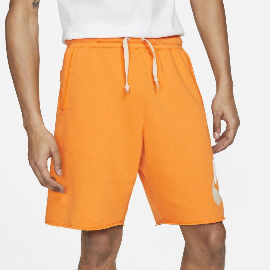Nike Sportswear Sport Essentials Alumni Herenshorts van sweatstof Oranje