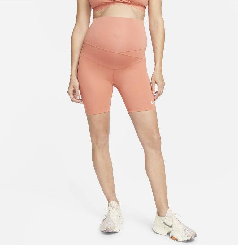 Nike One(M)Dri FIT Damesshorts van 18 cm(zwangerschapskleding) Oranje