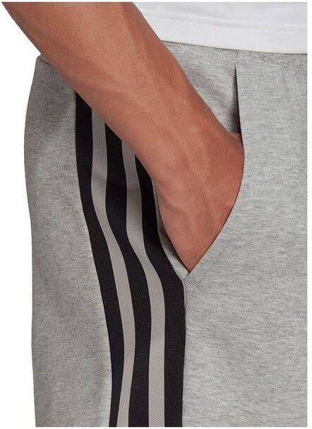 Adidas Hosen & shorts