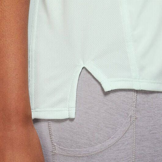Nike dri fit race women's short sle