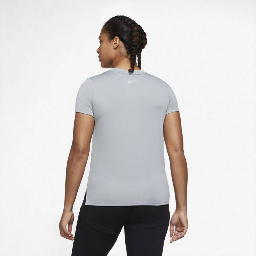 Nike Dri fit swoosh run